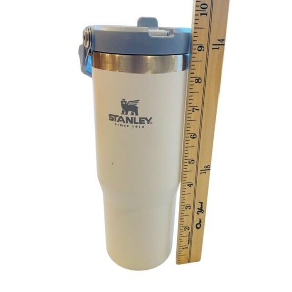 Stanley The Iceflow Flip Straw Tumbler 30 oz Polar White *Flaw* - Picture 8 of 13
